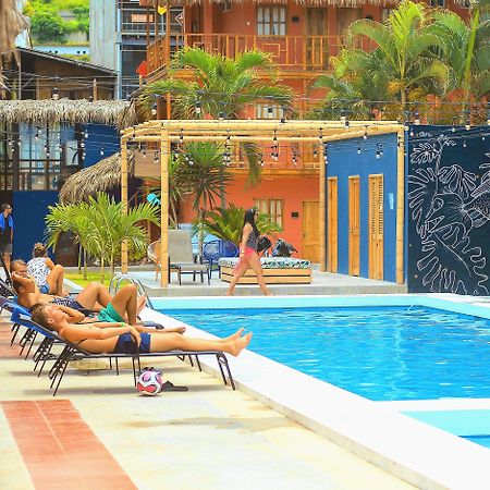 Slumber Party Montanita Hotel Bagian luar foto