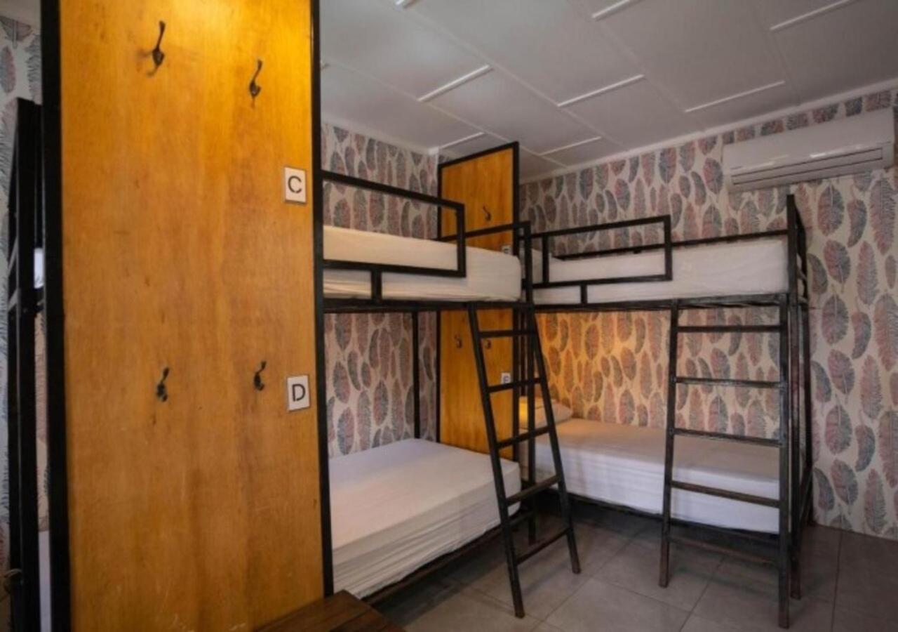 Slumber Party Montanita Hotel Bagian luar foto